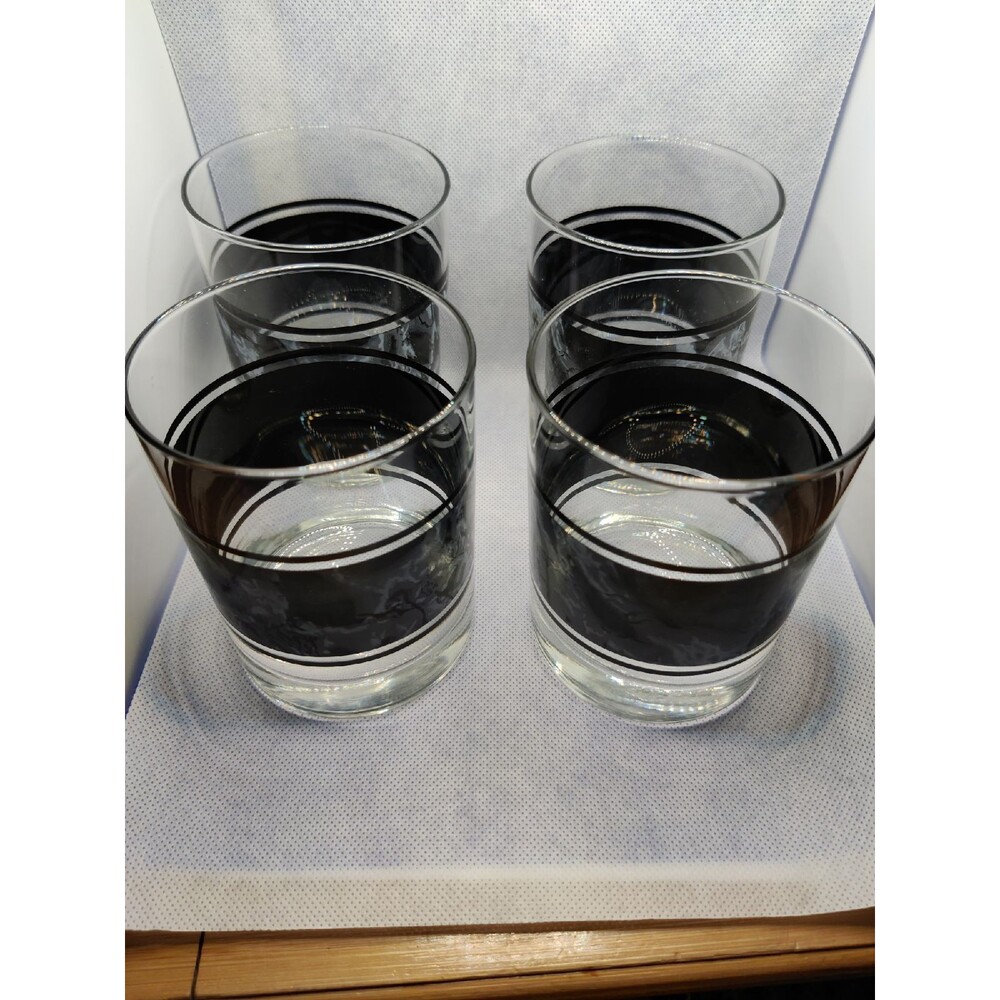 4 Drink Glasses